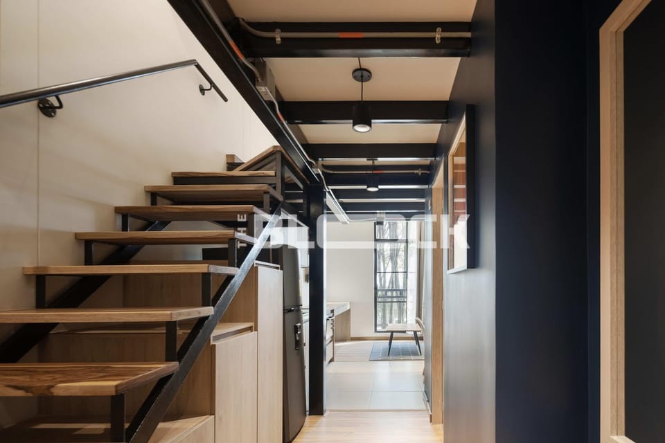 Bird's eye view, Photo of the whole room