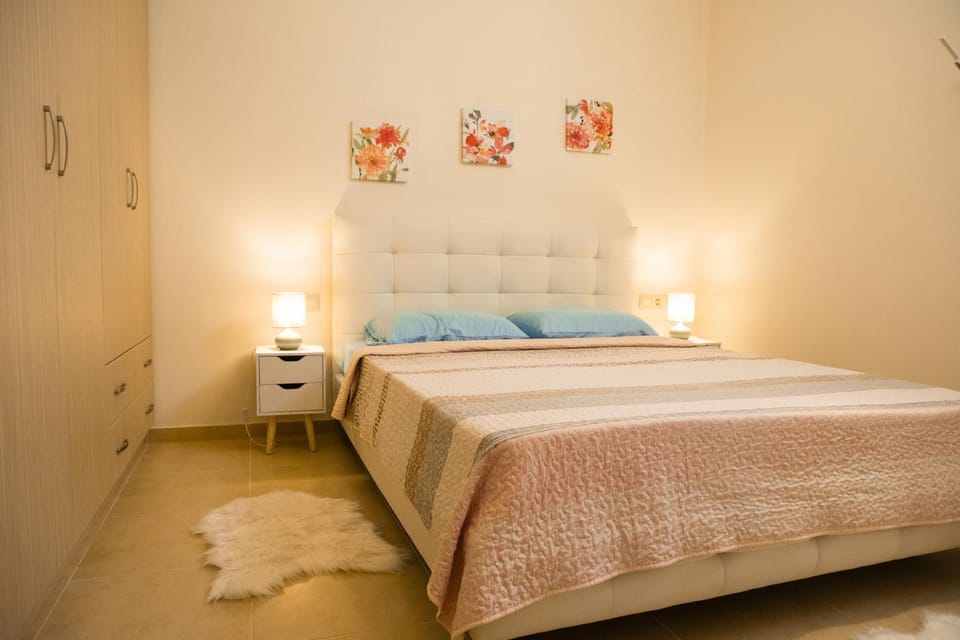 Bed, Bedroom, wardrobe