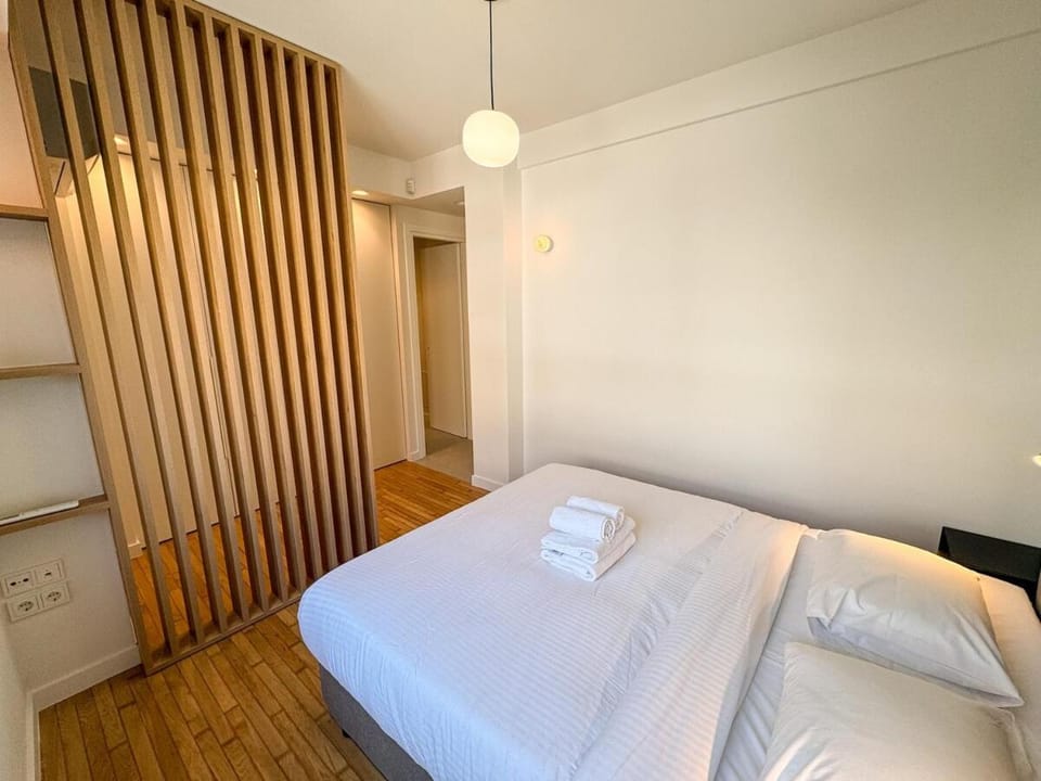 Bed, Bedroom, wardrobe