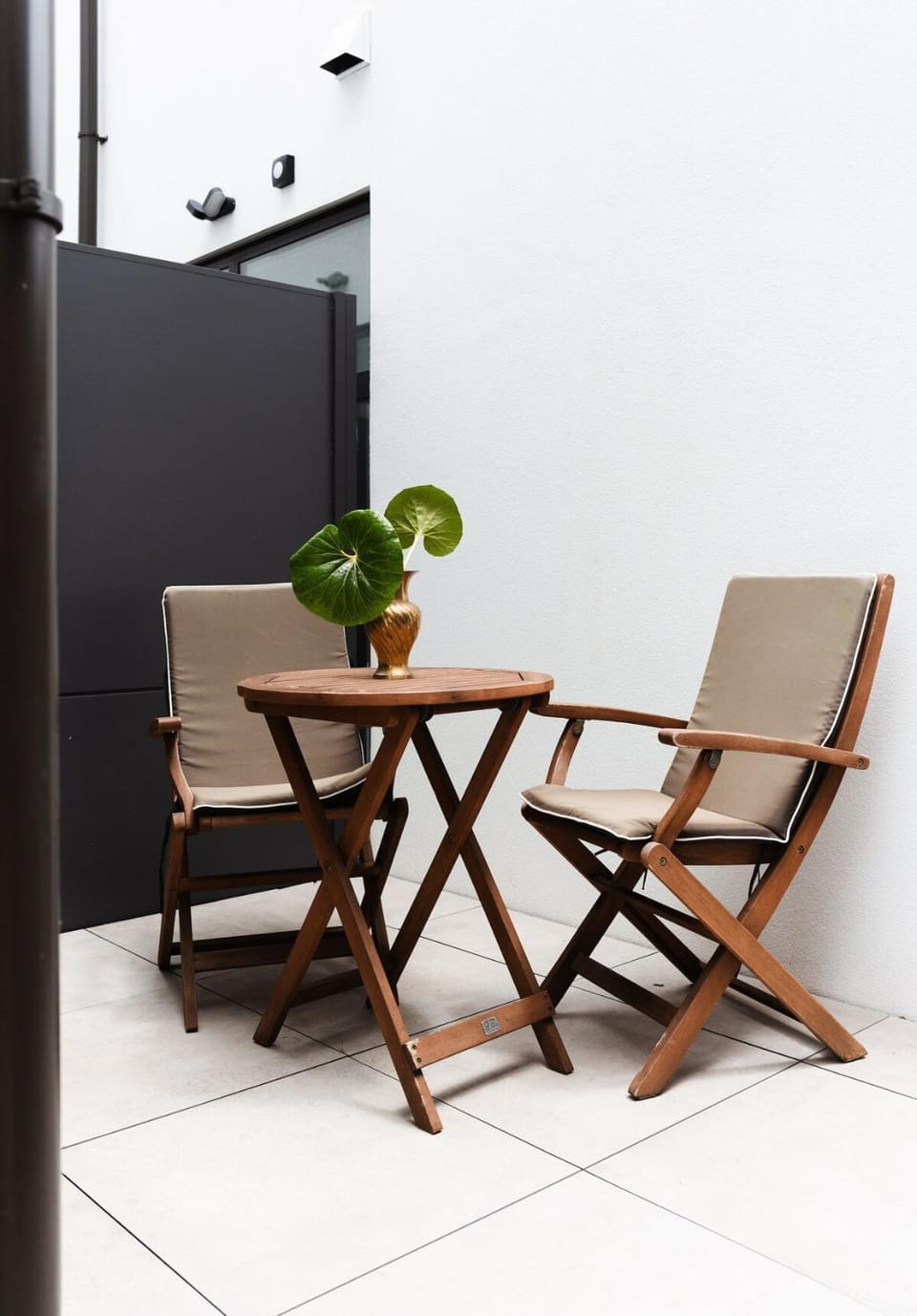 Chic 2BR Apartment - Secure Gated Complex in CBD Apartment in Wellington
