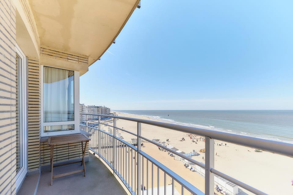 LECOMTE - The Shoreline 131 Apartment in Ostend