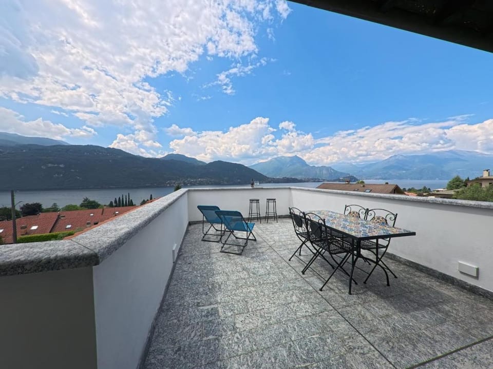 CASA PANORAMA- Lake view terrace Apartment in Lierna