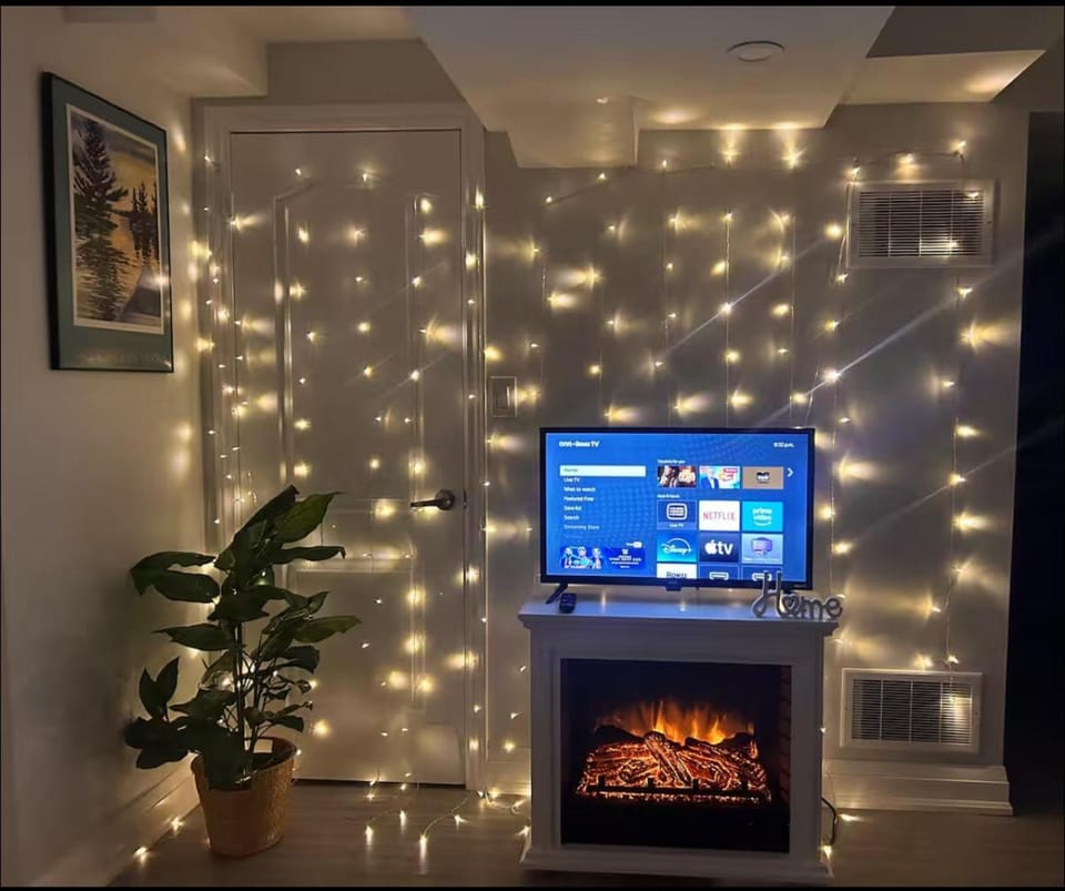 The Sleek Shelter House in Milton