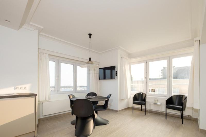 Les dauphins 10c Apartment in Ostend