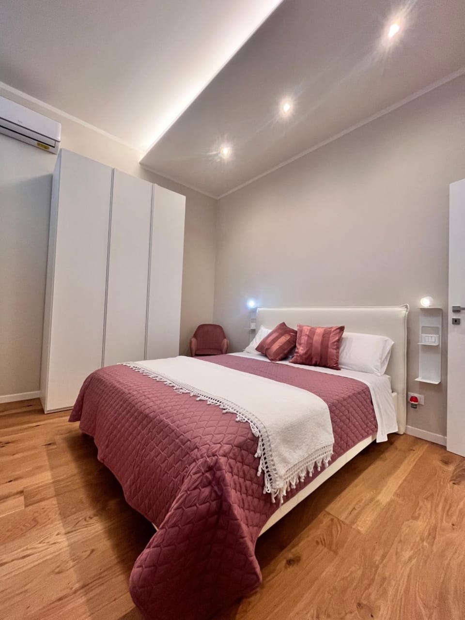 Bed, wardrobe