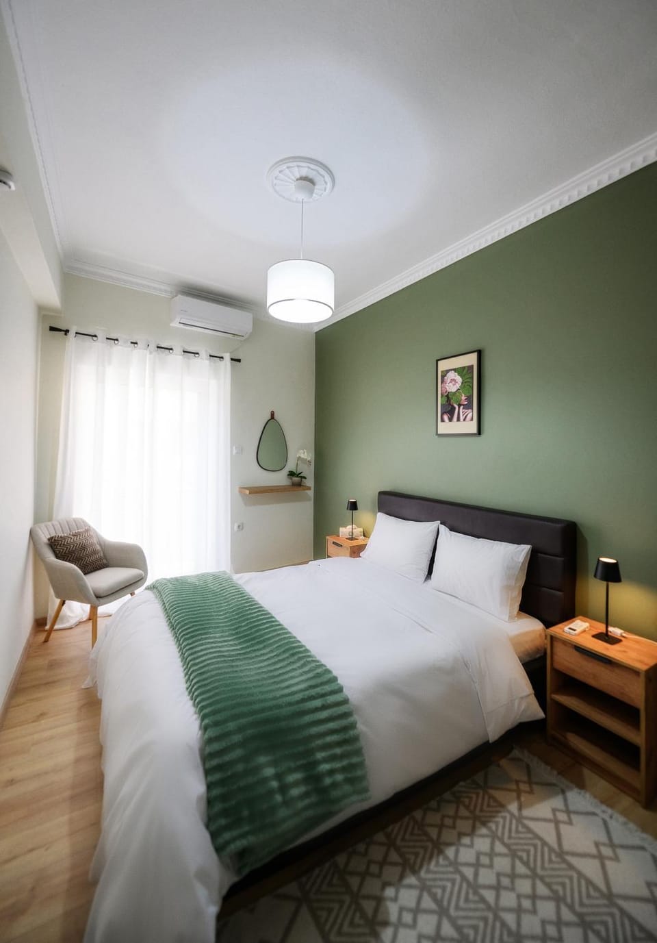 Bed, Photo of the whole room, Bedroom