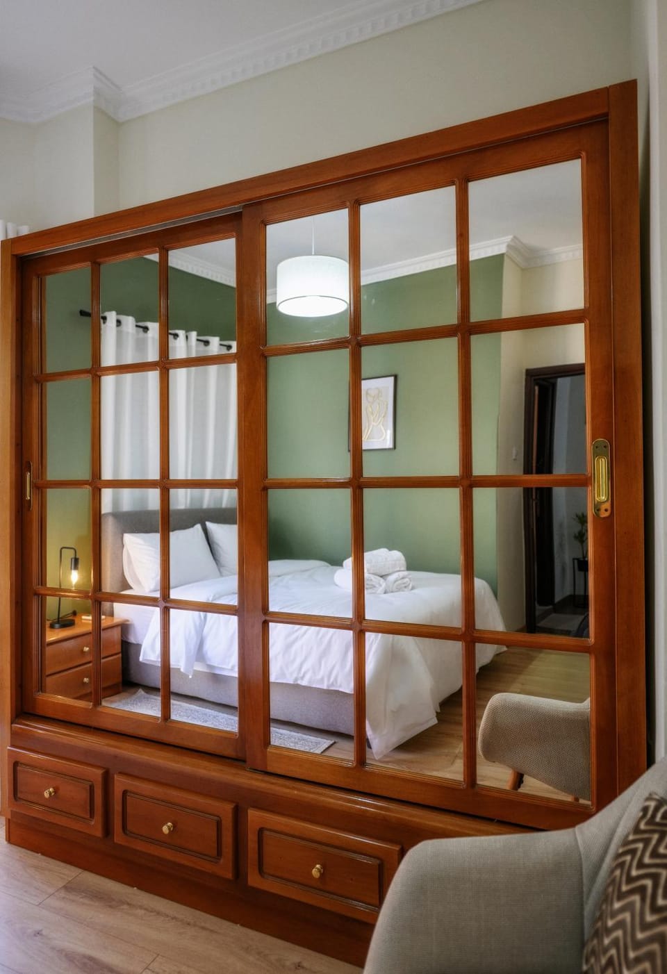 Bed, Photo of the whole room, Bedroom, wardrobe