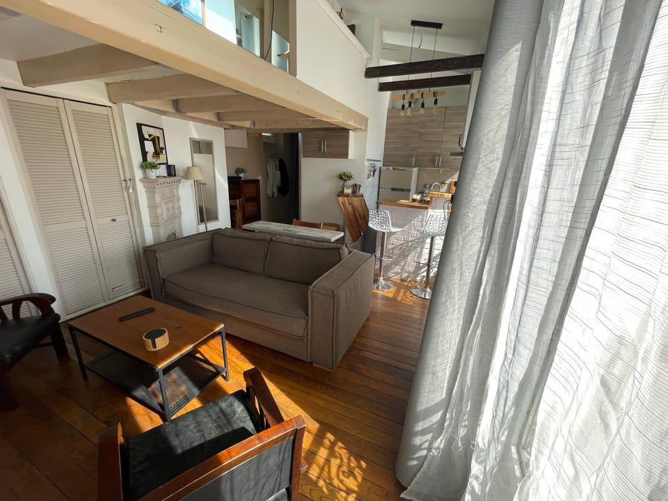 Superbe mini-duplex Apartment in Paris