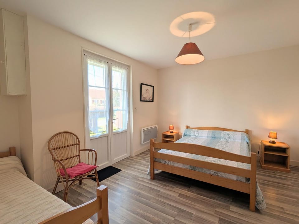 Gîte au bord de la Creuse avec parking privé à Ceaulmont - FR-1-591-736 House in Centre-Val de Loire