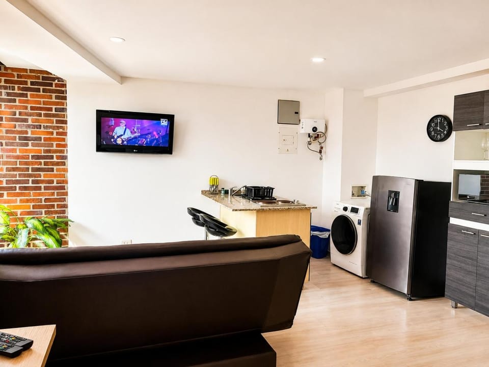 Best views in town, 14th floor Laureles Gem Apartment in Medellin
