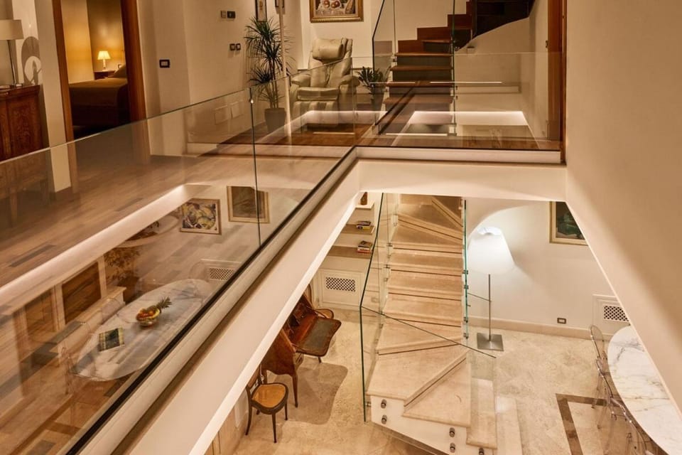 TreasureRome Trevi Private Palazzo Villa in Rome