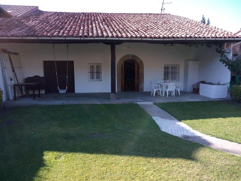 Casa rural El Portal House in Western coast of Cantabria