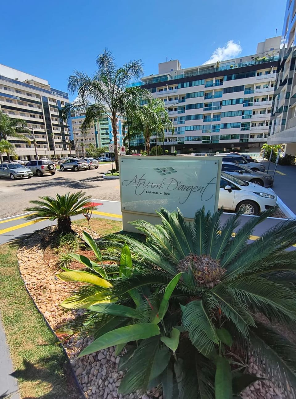 Ap alto padrão Noroeste Brasília com garagem coberta, wi-fi e área de lazer com piscina e academia Apartment in State of Goiás