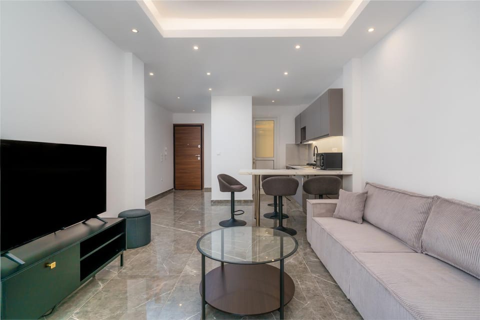 TV and multimedia, Kitchen or kitchenette, Living room, Dining area
