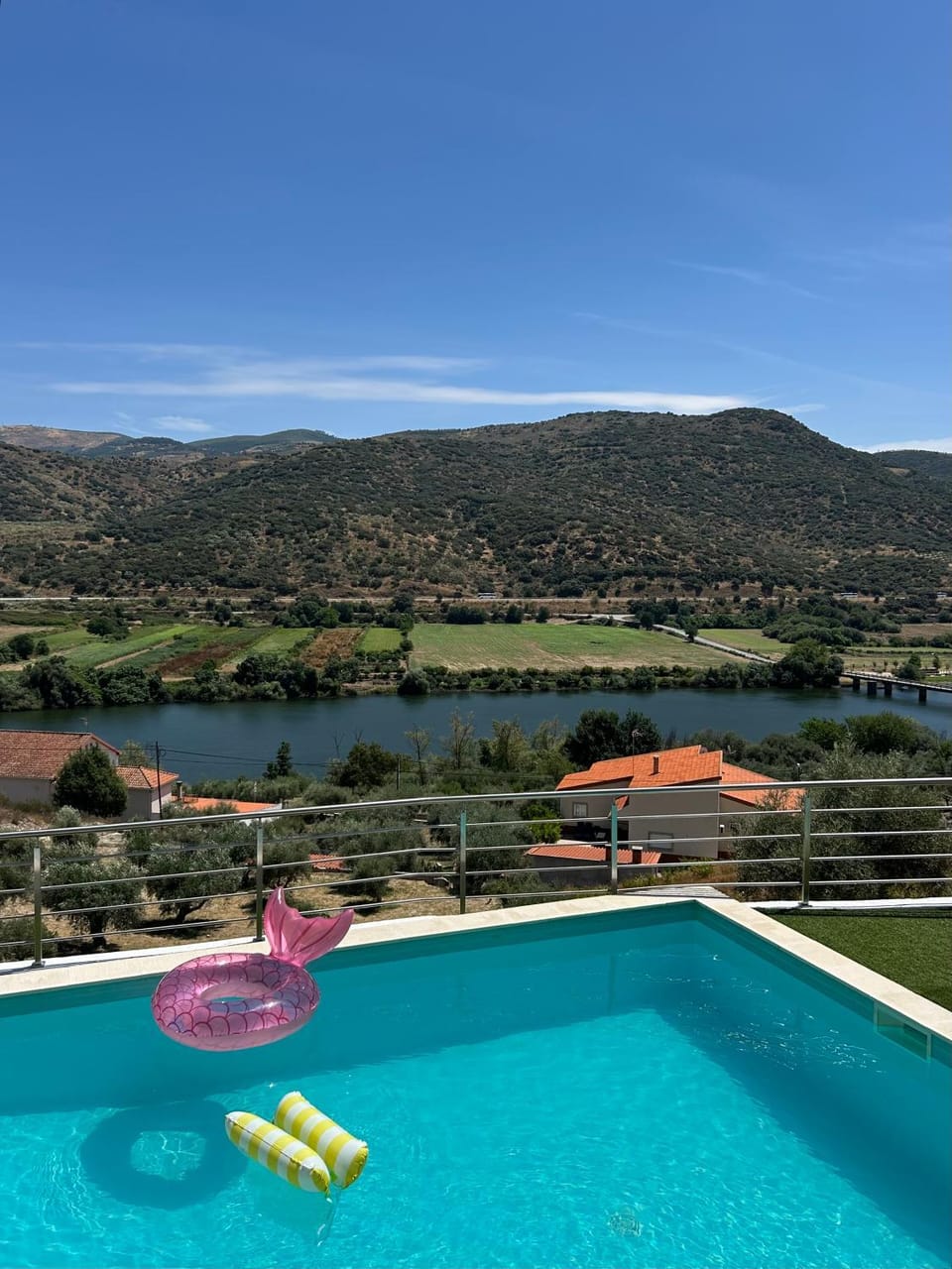 Mountain view, River view, Swimming pool