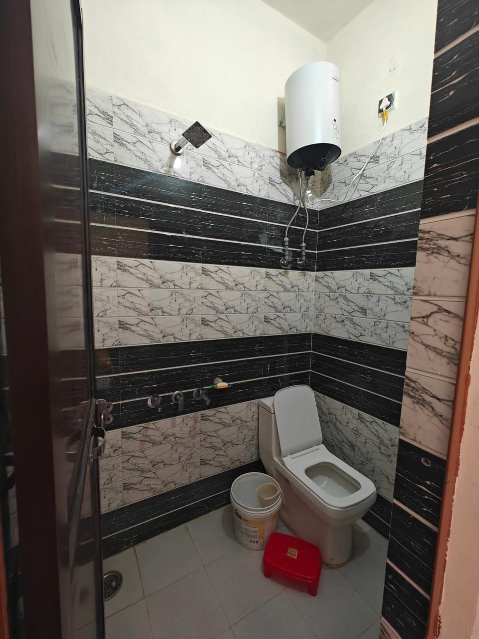 Shower, Toilet, Bathroom, bidet, towels