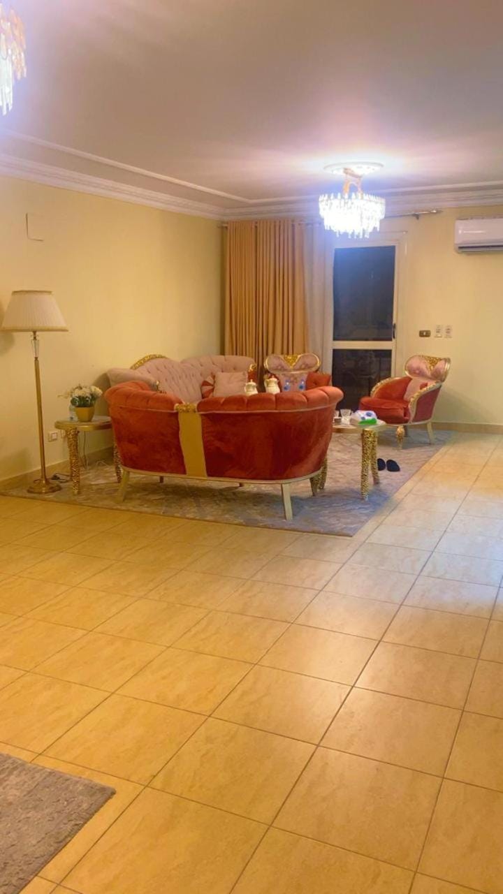البارون سنتر المعادي عماره رقم 1 شقه 27 Apartment in Cairo Governorate