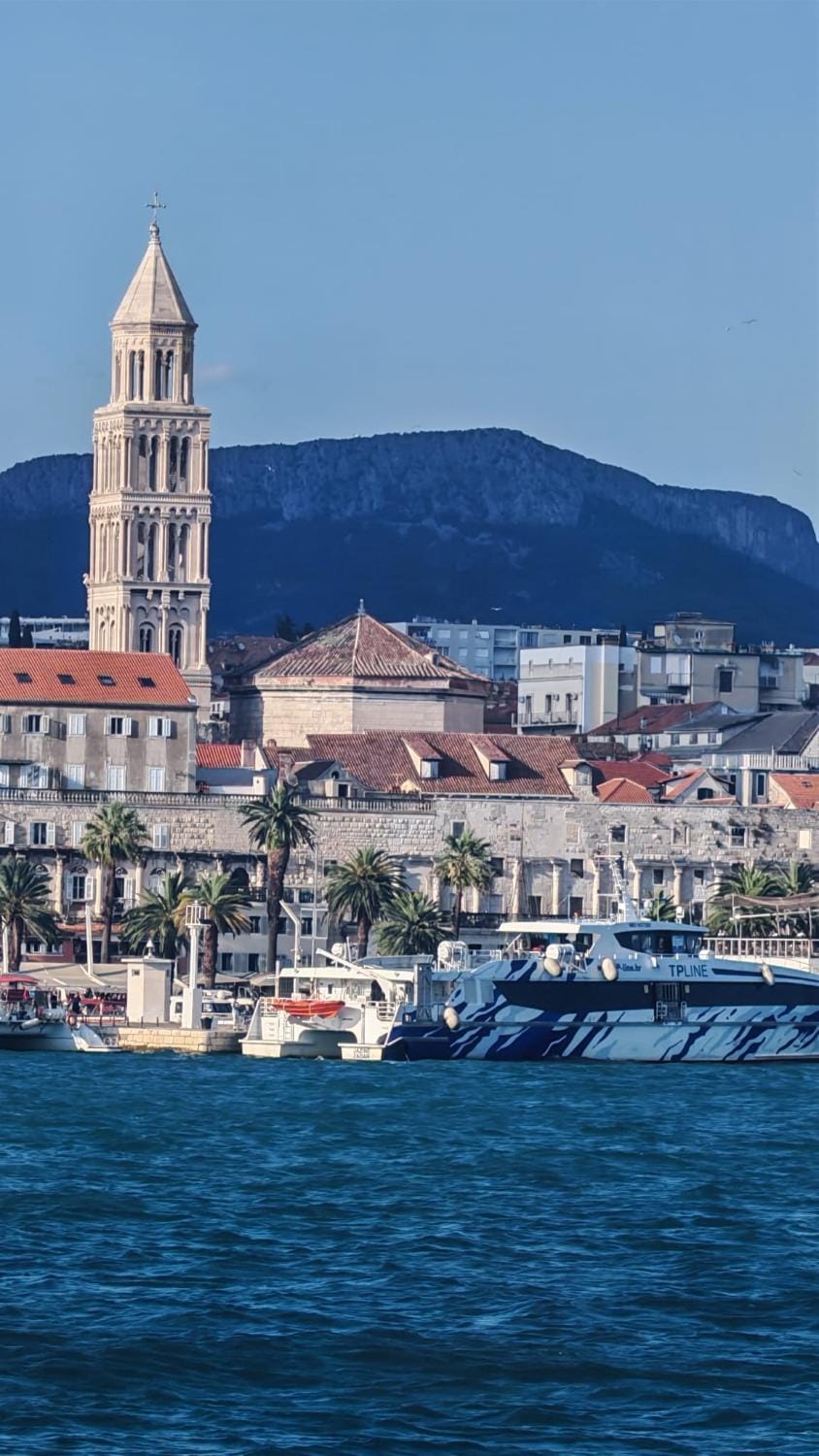 Mirela's golden luxury apartment Apartment in Split