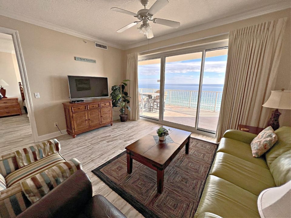 TV and multimedia, Living room, Seating area, Sea view