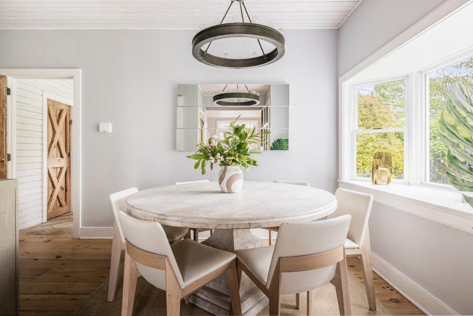 Classic Wainscott East Hampton Home House in Sagaponack
