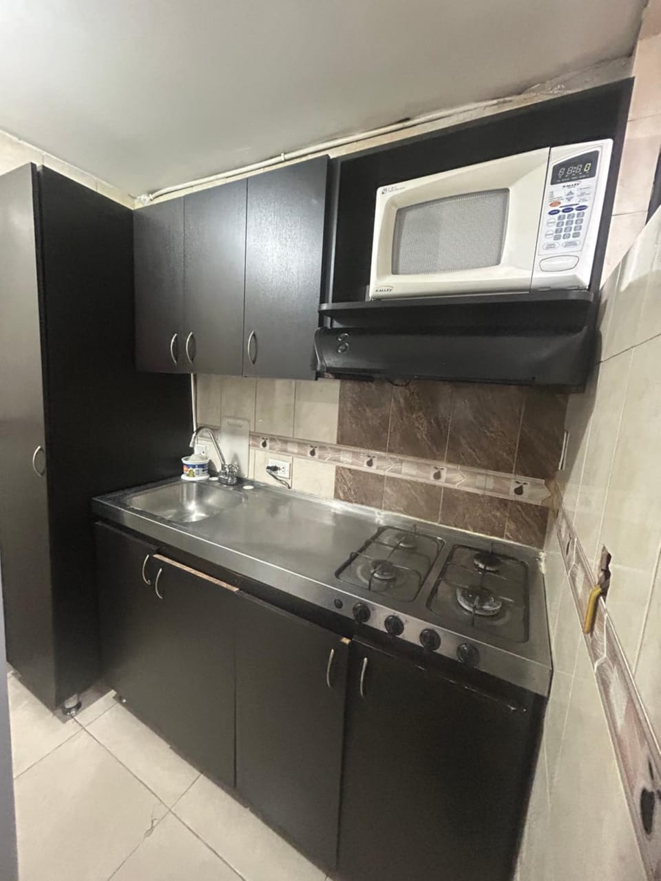 Acogedora Casa cerca del Grafitour barrio La América San Javier Apartment in Medellin