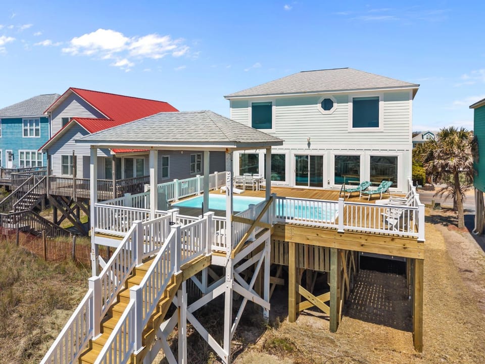 Oceanfront Luxury Private Steps to Beach New House in Oak Island