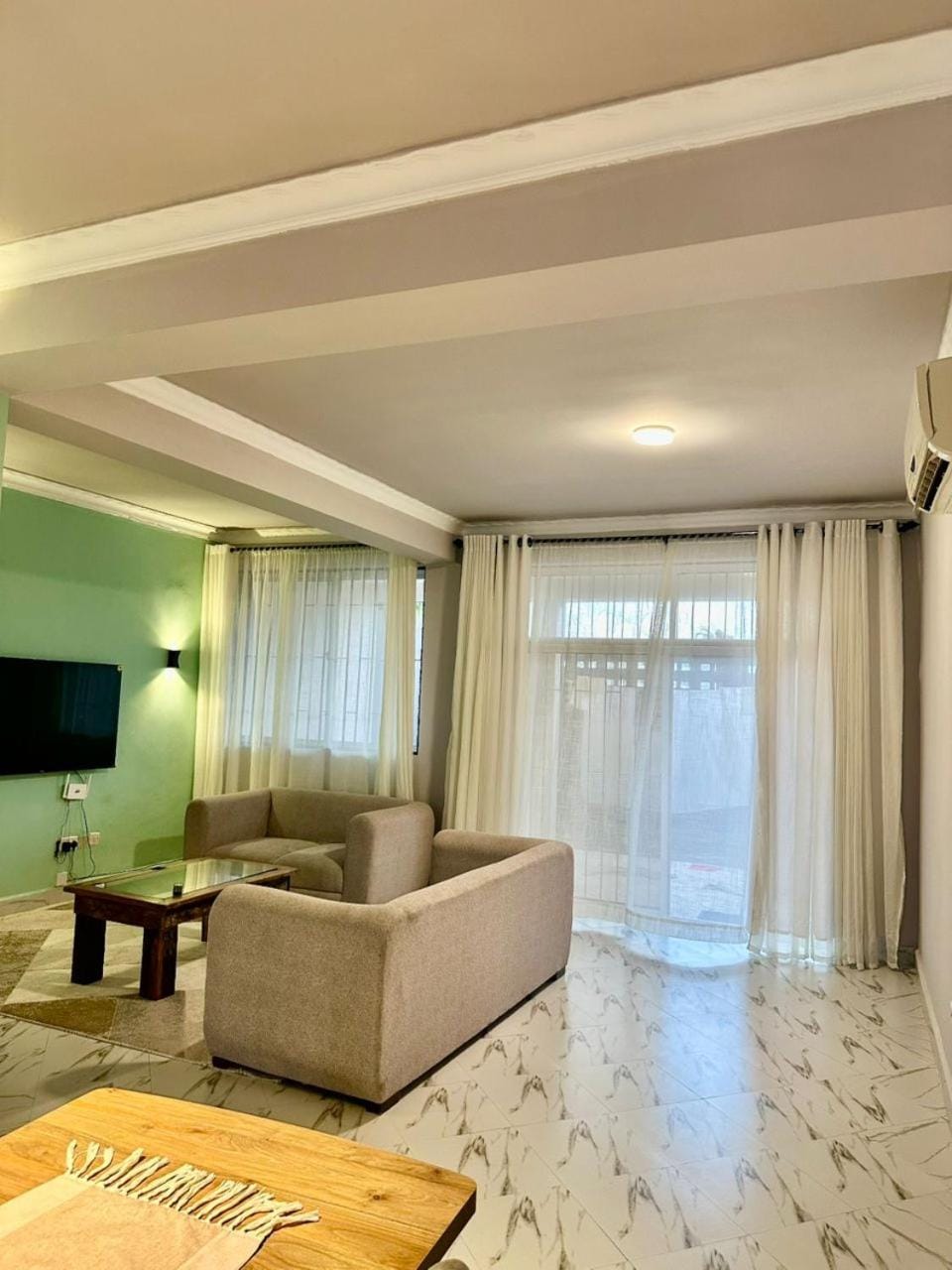 TV and multimedia, Seating area