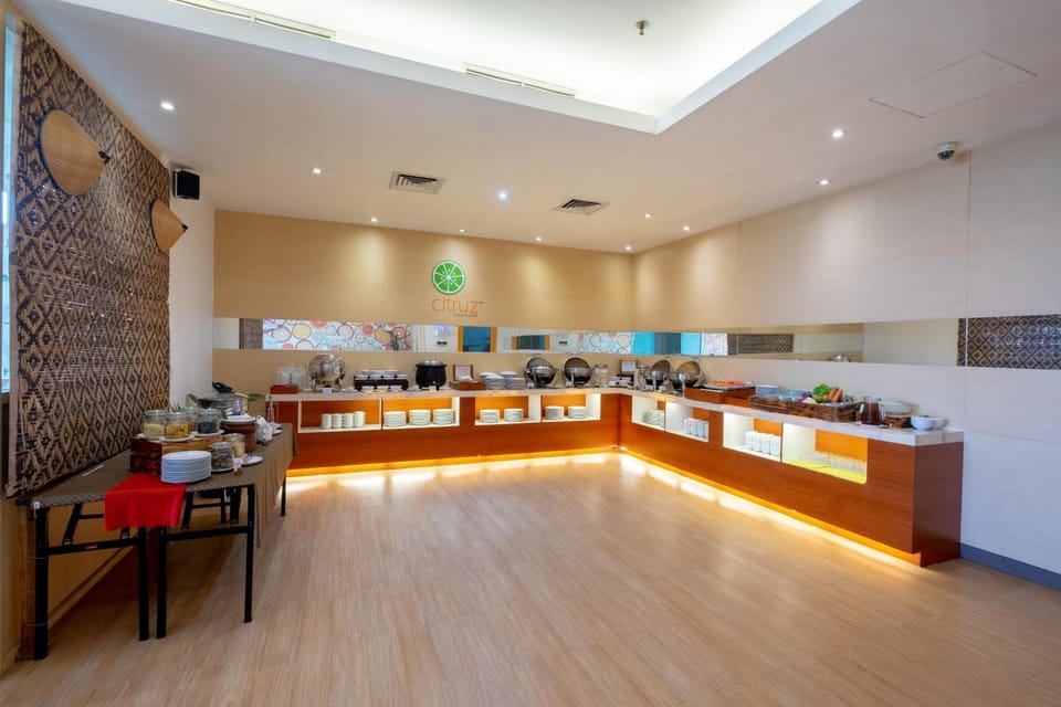 Swiss-Belexpress Jemursari Hotel in Surabaya