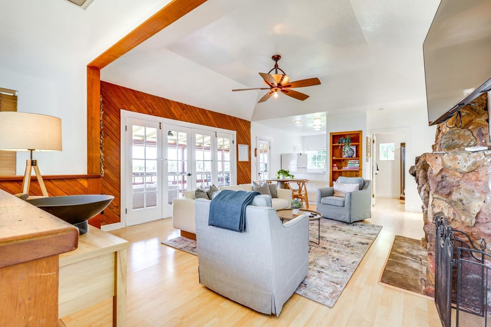 Private Hot Tub with Water Views Lower Lake Getaway House in Clear Lake