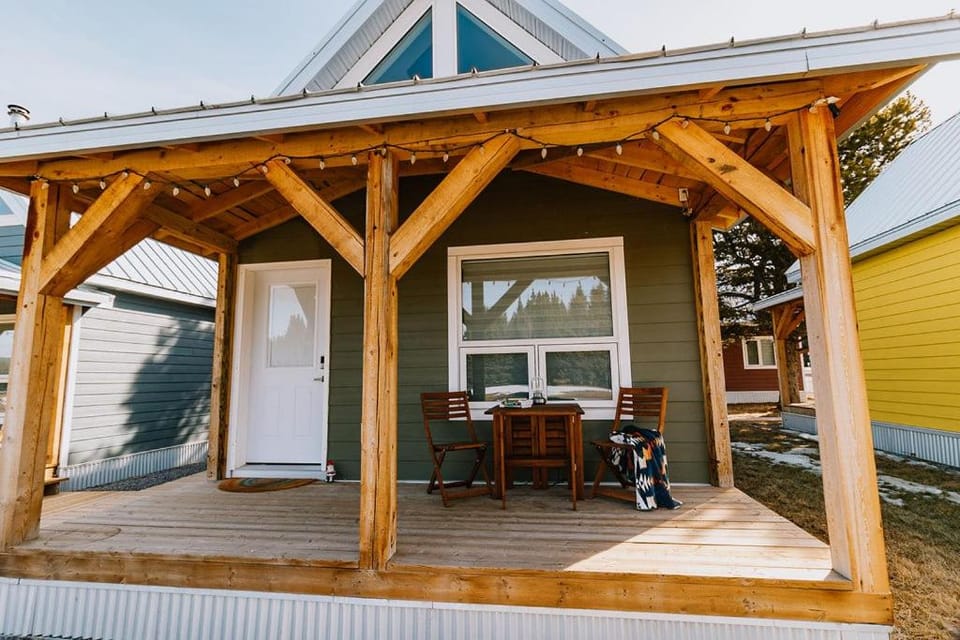 Baldy- Modern tiny home in historic Nordegg House in Clearwater County
