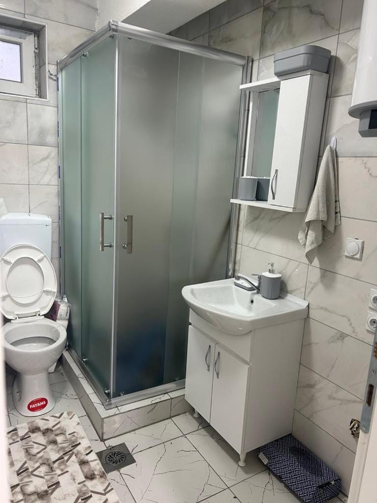 Shower, Toilet, Bathroom
