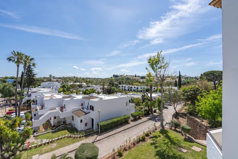 Property building, Neighbourhood, Street view, Location