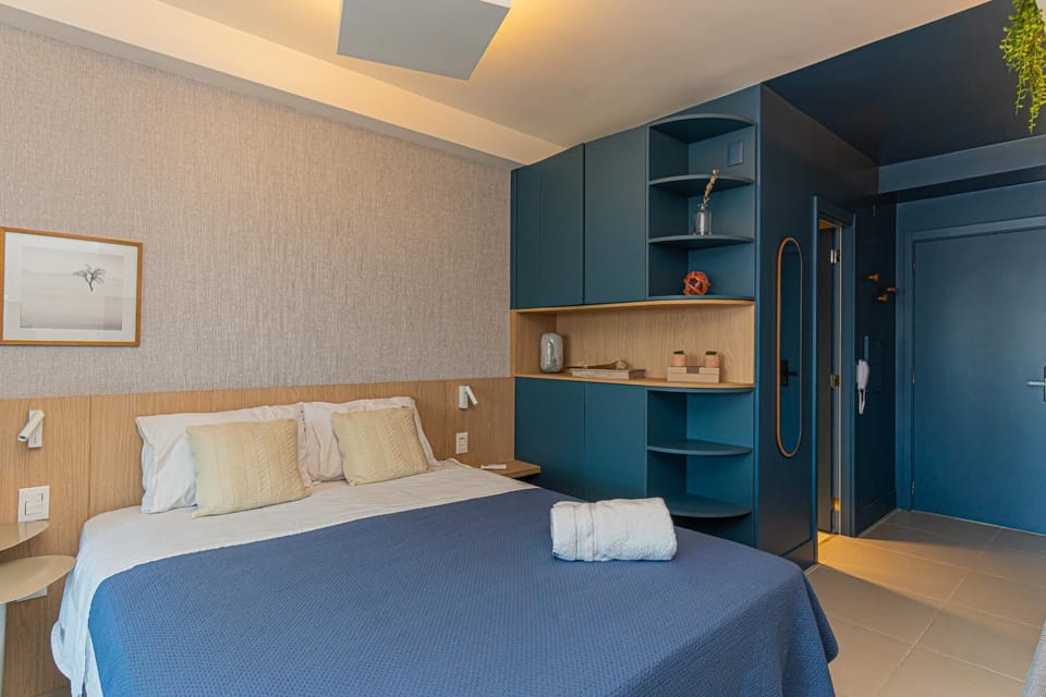 Bed, Photo of the whole room, Bedroom, towels, wardrobe
