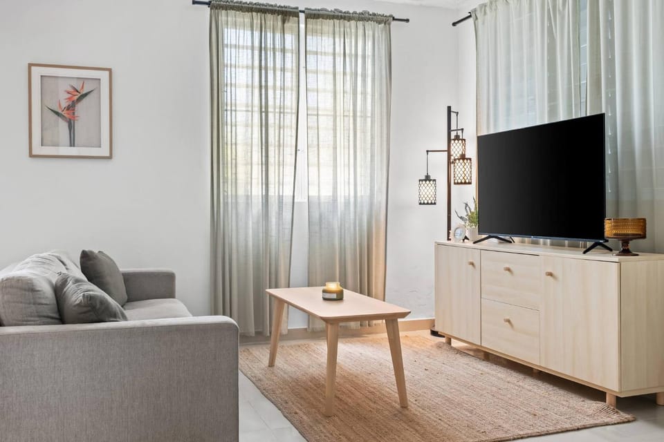 Communal lounge/ TV room, Living room