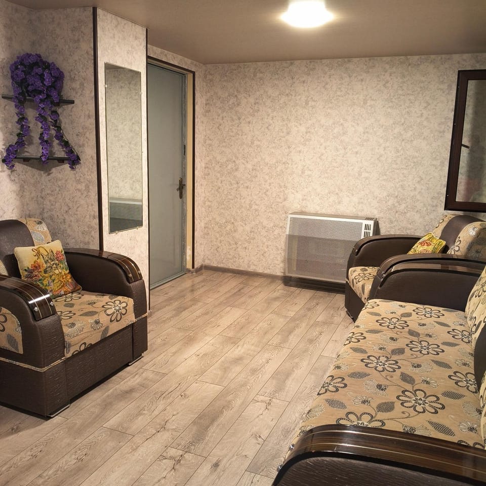 Guesthouse - Happy house in Kutaisi Bed and Breakfast in Georgia