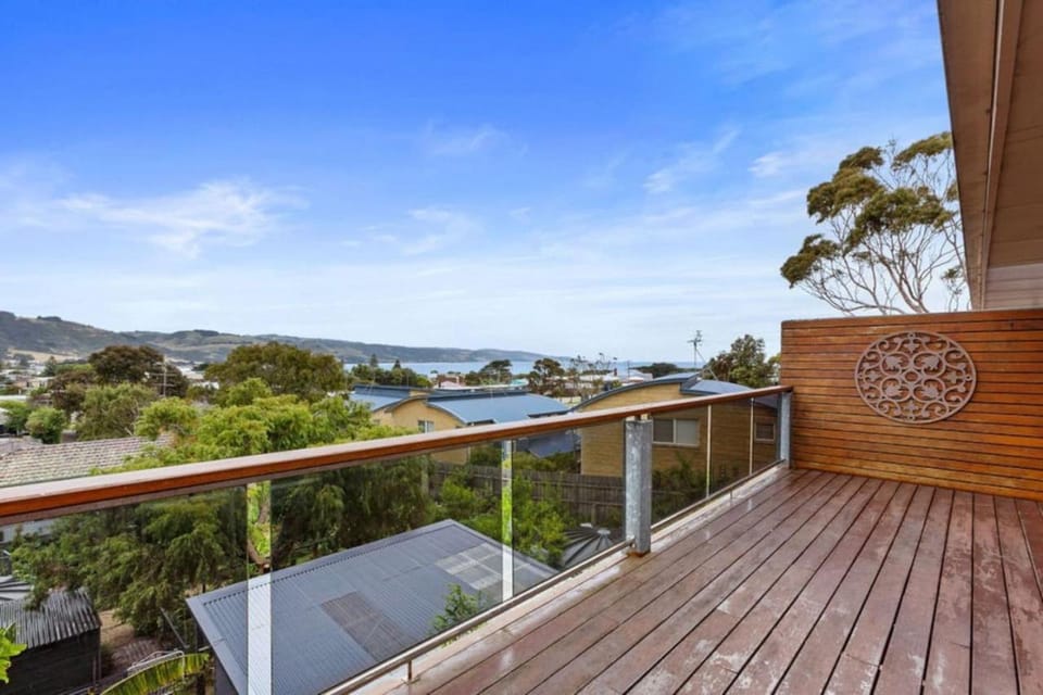Coastal Gem - pool table and views House in Apollo Bay