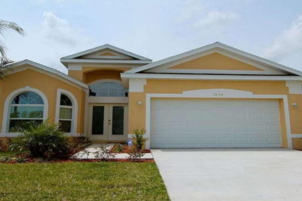4BDR with pool near Disney 1014 House in Kissimmee