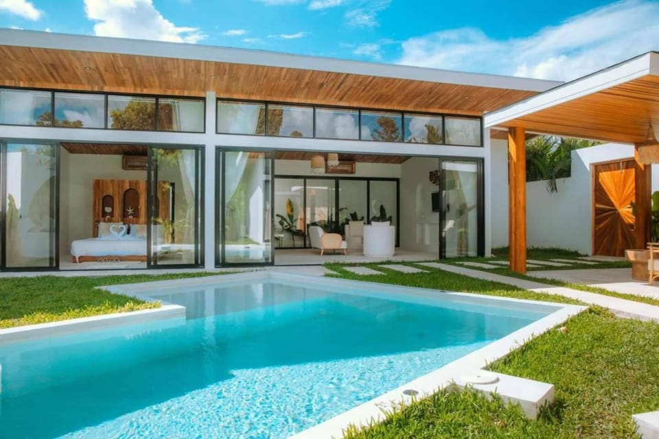 Patio, Pool view, Swimming pool