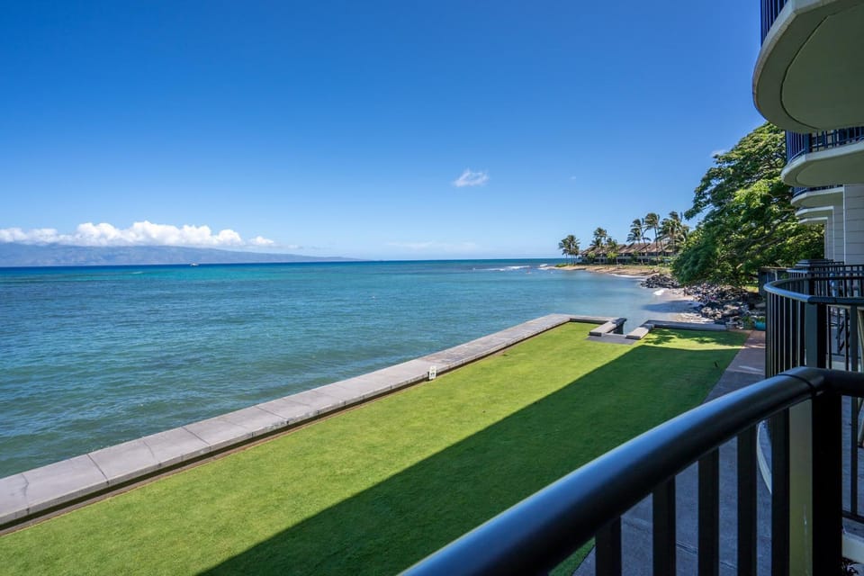 Kahana Reef 217 by Coldwell Banker Island Vacations Apartment in Kahana