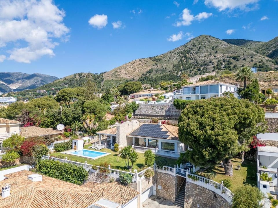 Stylish Villa París Villa in Costa del Sol