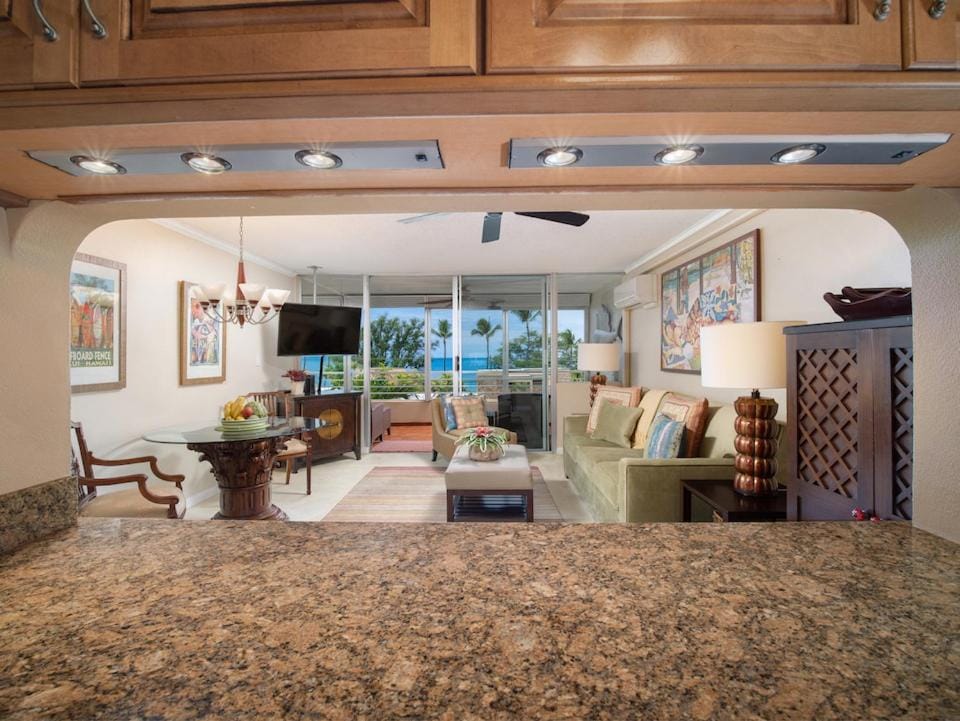 Kamaole Beach Royale 307 by Coldwell Banker Island Vacations Apartment in Kihei