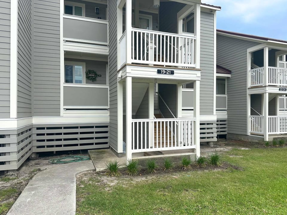 Serenity Folly Beach Apartment in Folly Beach