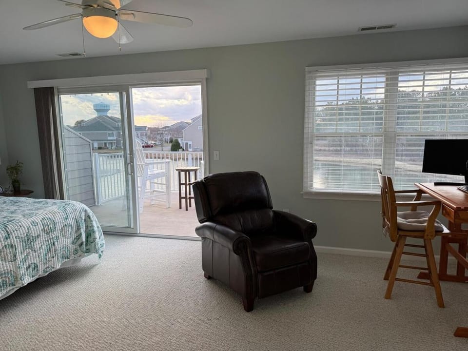 Bayville Shores Water View - 3 bedroom home close to beach! House in Sussex County