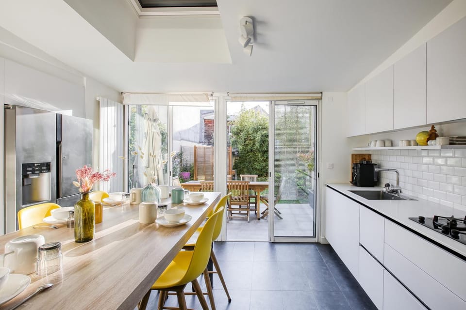 Patio, Kitchen or kitchenette, dishwasher