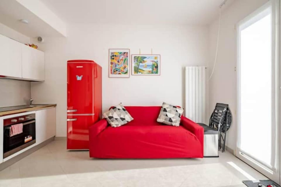 Iris Apartment | Vista Gallinara Apartment in Albenga