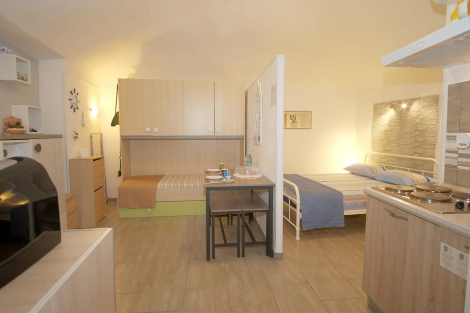 Living room, Bedroom, furniture
