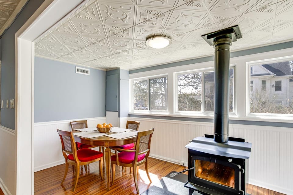 Walk to Main Street: Family-Friendly Crisfield Gem House in Maryland