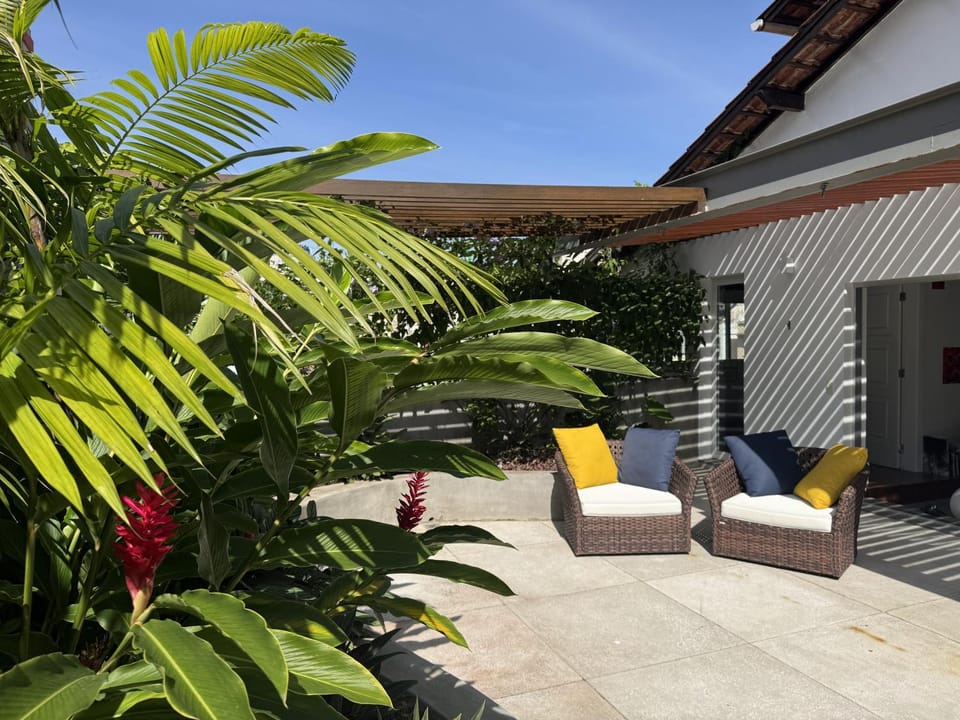 Natural landscape, Garden, View (from property/room), Balcony/Terrace, Seating area, Garden view