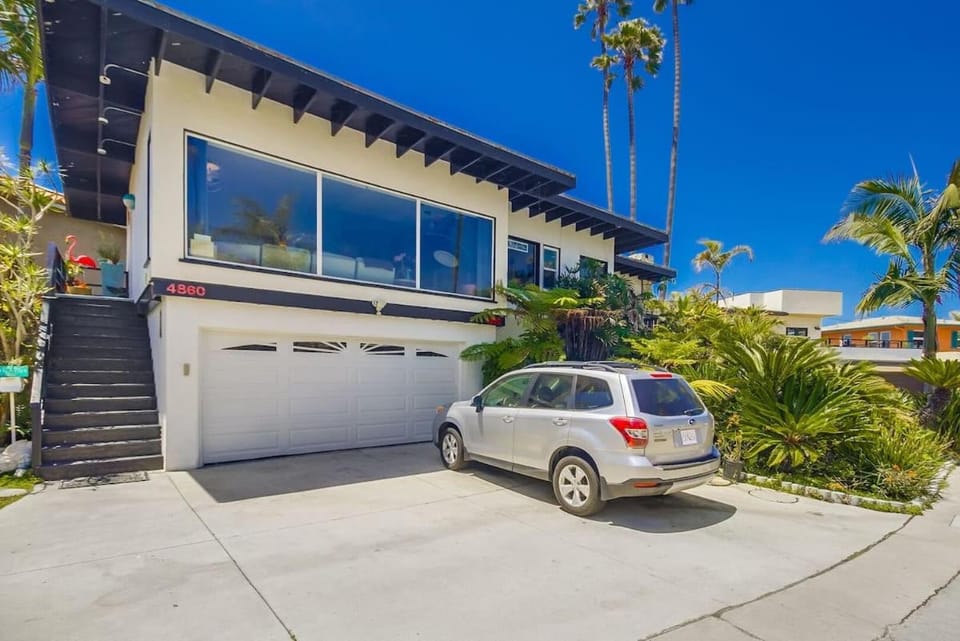 The Jetson House House in Pacific Beach