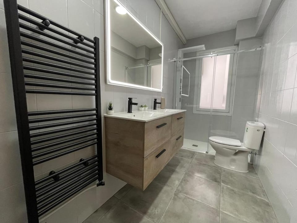 Shower, Bathroom